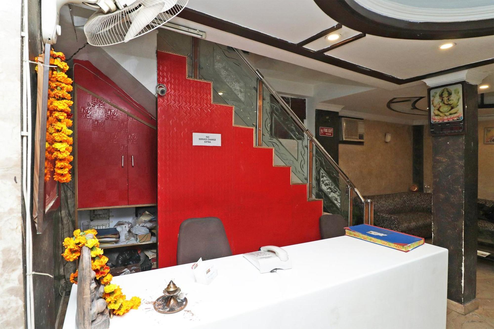 O Parkash Dx Hotel